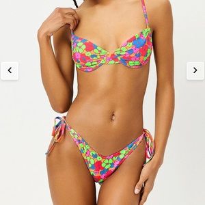 Frankies Bikinis Groovy Connor Bottom NEW